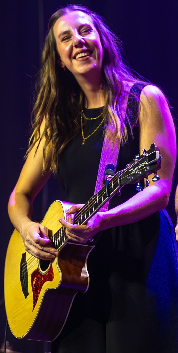 Eva - Chorleitung Friends of Music Oberaußem