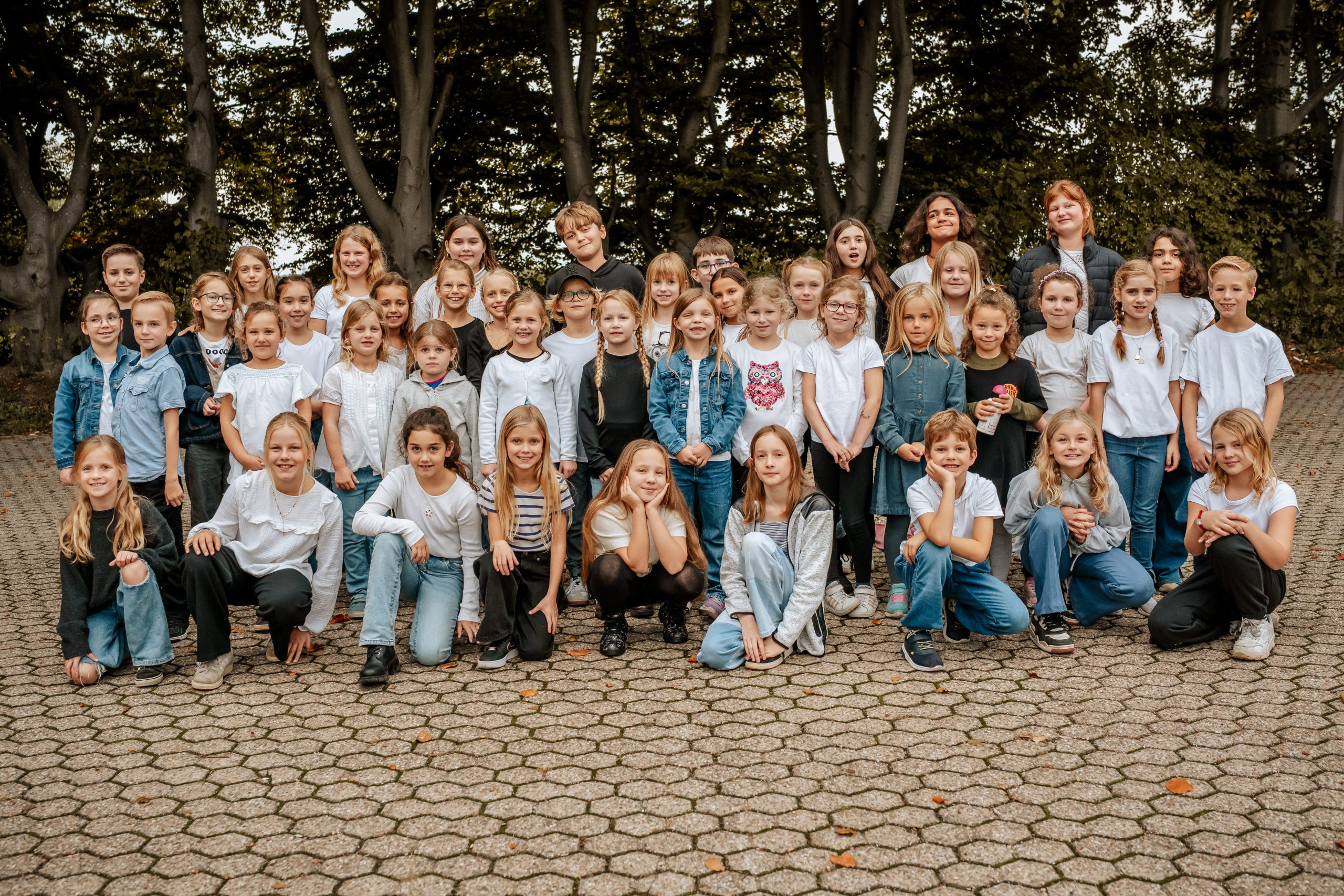 Kinderchor der Friends of Music Oberaußem mit Kindern im Alter von 6 -12 Jahren